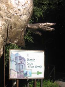 L'Arcangelo ci indica la via